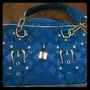 Louis Vuitton purse